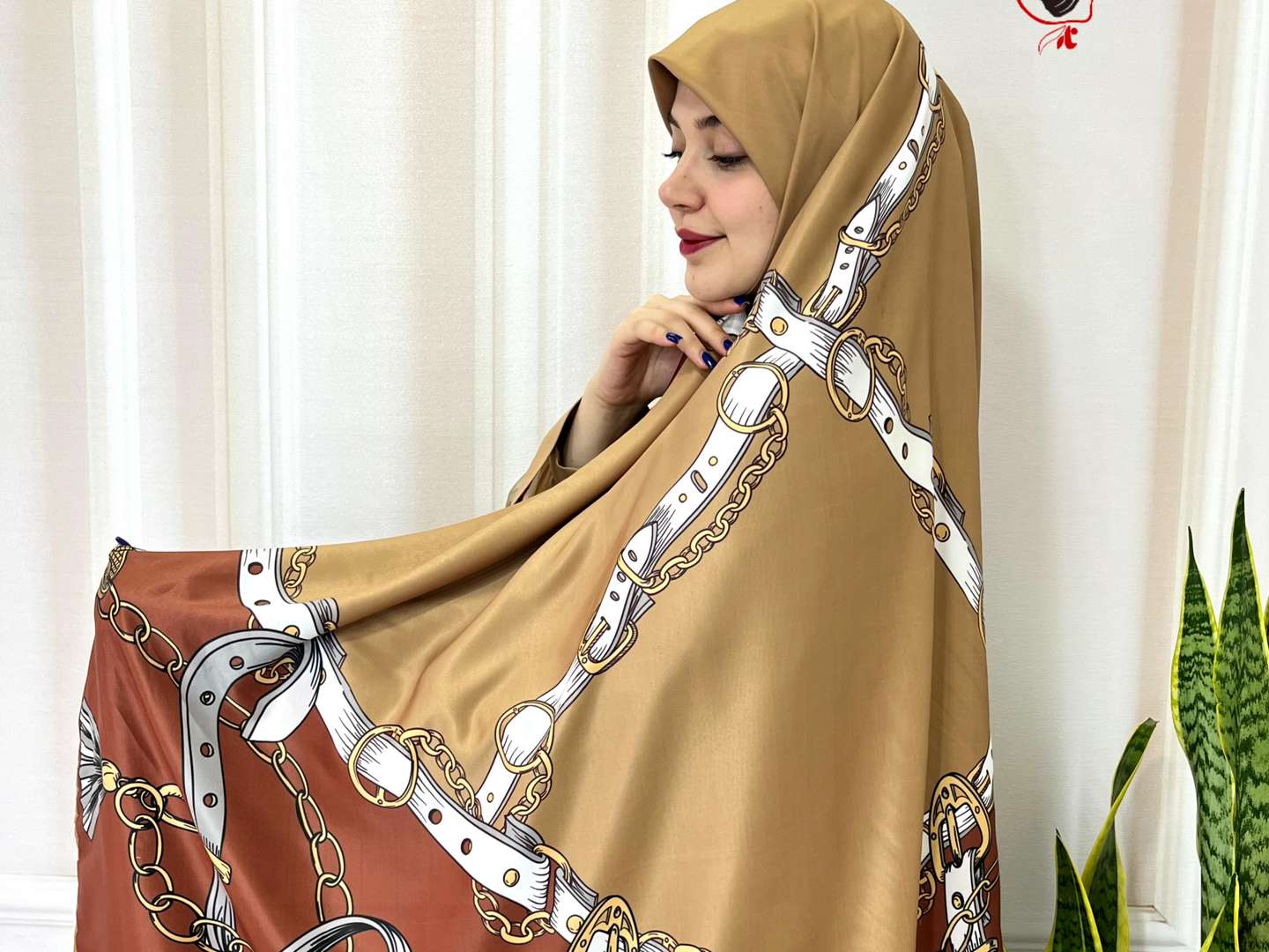 تصویر 5 از فروش عمده روسری ابریشم توییل مجلسی | کیفیت بالا و قیمت همکاری